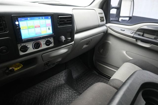 2004 Ford Super Duty F-250 XL