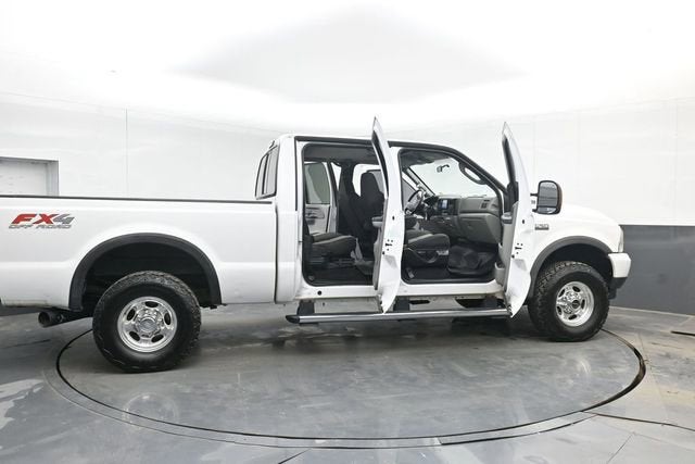 2004 Ford Super Duty F-250 XL