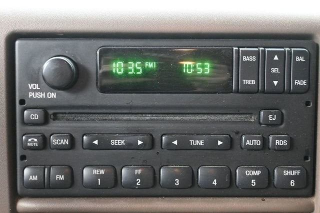 1999 Ford Super Duty F-350 DRW XL