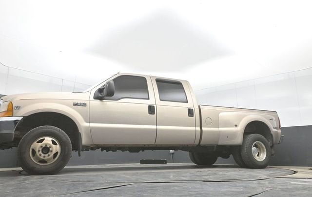 1999 Ford Super Duty F-350 DRW XL