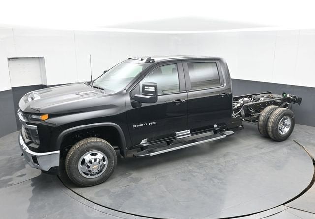 2026 Chevrolet Silverado 3500 HD Chassis Cab LT