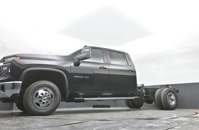2026 Chevrolet Silverado 3500 HD Chassis Cab LT