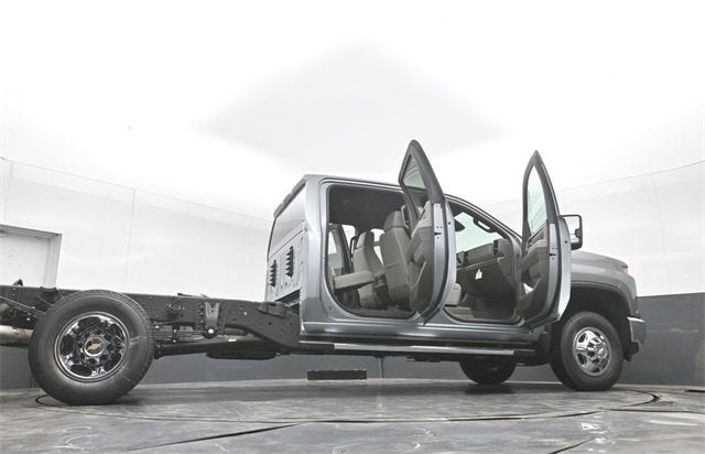 2026 Chevrolet Silverado 3500 HD Chassis Cab LT
