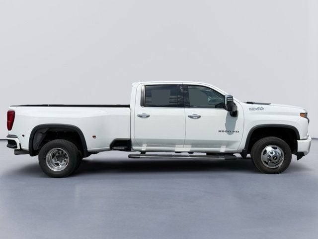 2022 Chevrolet Silverado 3500 HD High Country