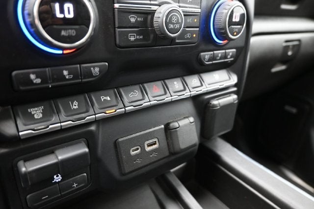 2022 Chevrolet Silverado 3500 HD High Country