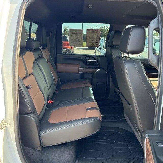 2022 Chevrolet Silverado 3500 HD High Country