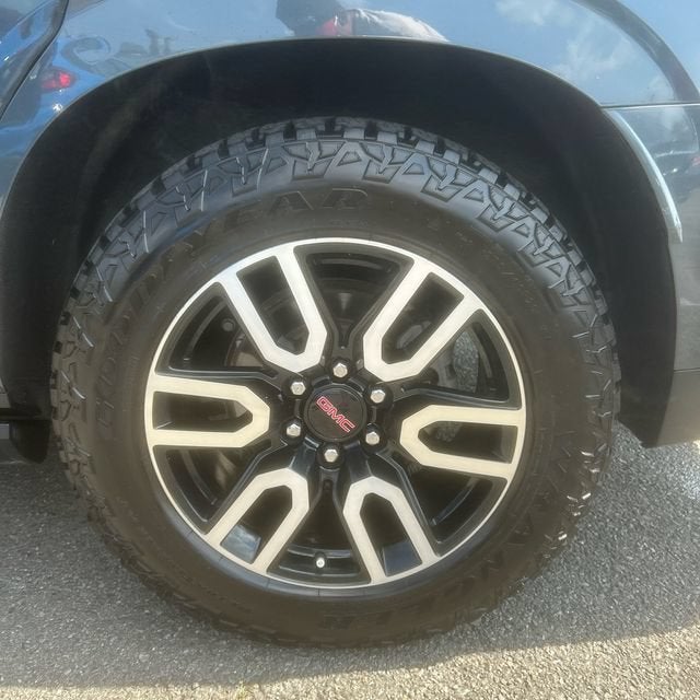 2021 GMC Yukon AT4