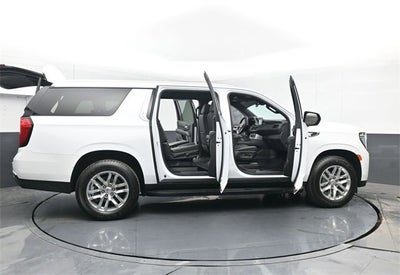 2022 GMC Yukon XL SLT