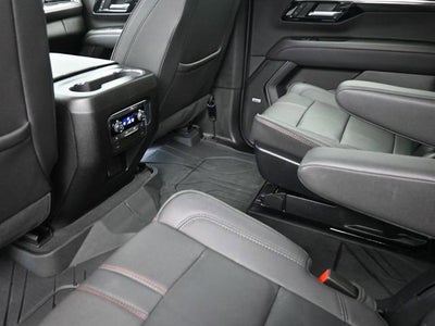 2025 Chevrolet Suburban RST