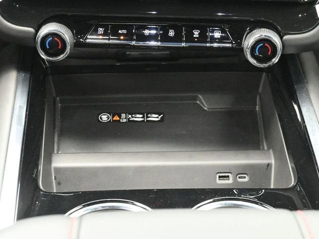 2025 Chevrolet Suburban RST