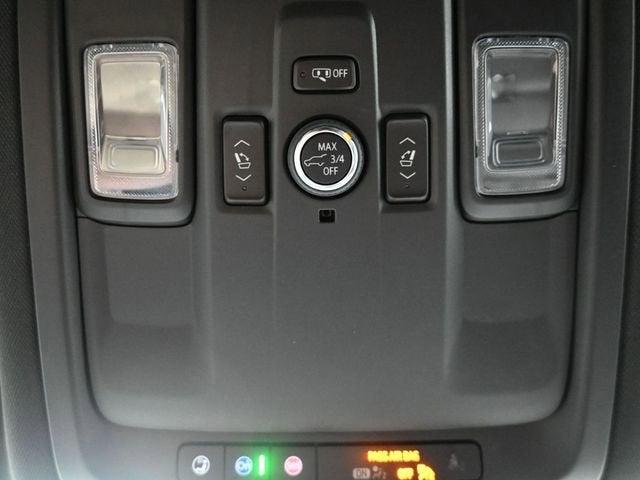 2025 Chevrolet Suburban RST