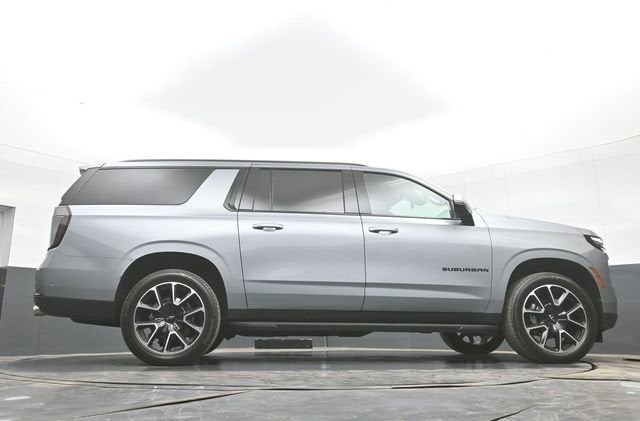 2025 Chevrolet Suburban RST