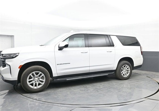 2024 Chevrolet Suburban LT