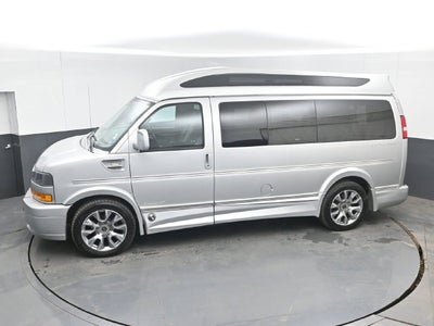 2022 GMC Savana Cargo 2500 RWD 2500 Regular Wheelbase Work Van