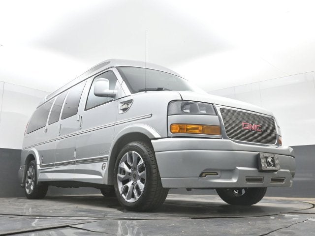 2022 GMC Savana Cargo 2500 RWD 2500 Regular Wheelbase Work Van