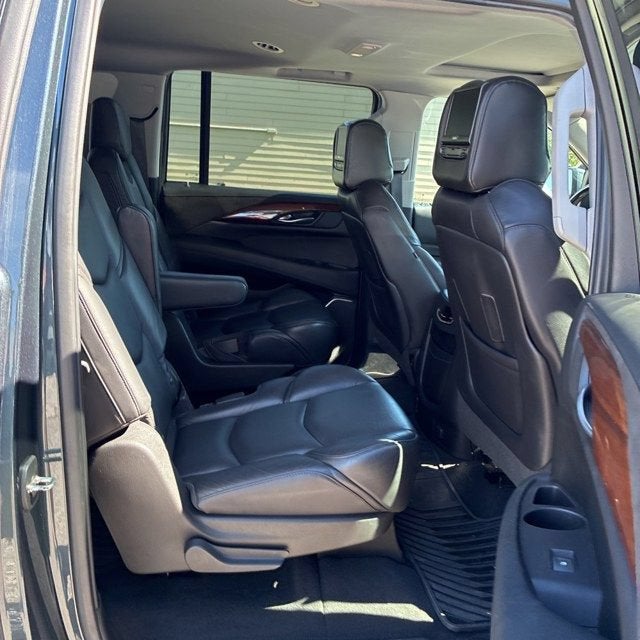 2019 Cadillac Escalade ESV Luxury