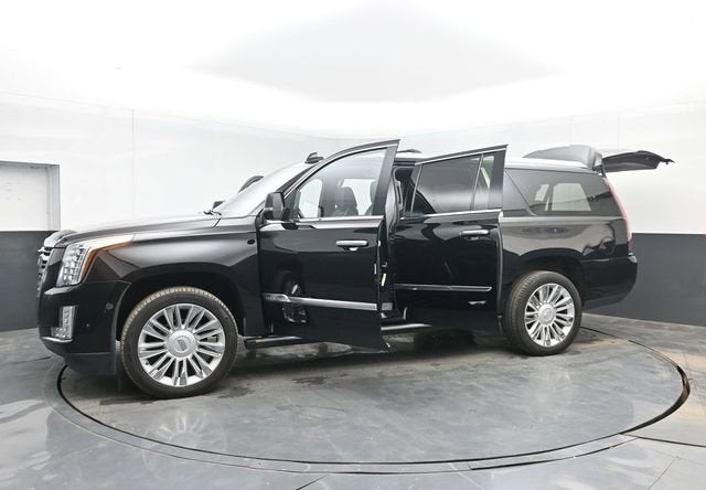 2017 Cadillac Escalade ESV Platinum