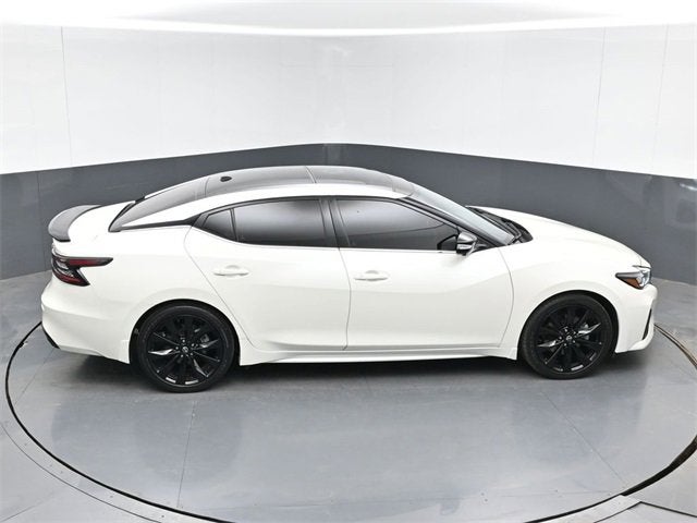 2023 Nissan Maxima SR