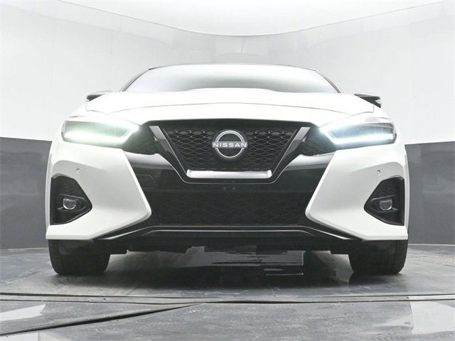 2023 Nissan Maxima SR