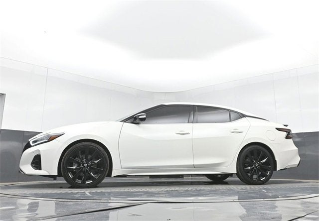 2023 Nissan Maxima SR
