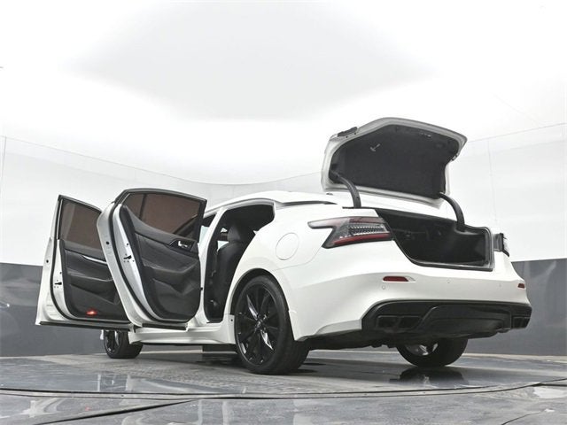 2023 Nissan Maxima SR