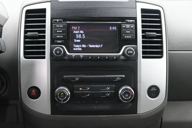 2015 Nissan Frontier SV