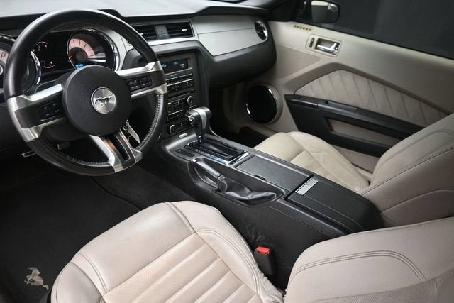 2011 Ford Mustang V6 Premium