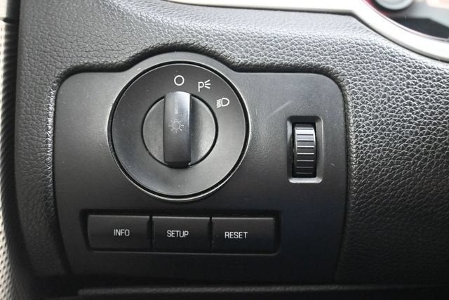 2011 Ford Mustang V6 Premium