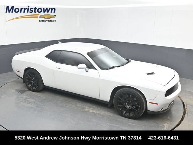 2015 Dodge Challenger SXT Plus
