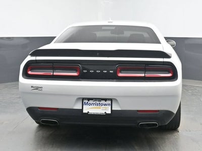2015 Dodge Challenger SXT Plus