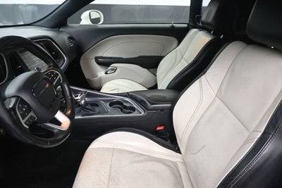 2015 Dodge Challenger SXT Plus