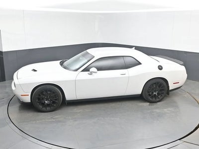 2015 Dodge Challenger SXT Plus