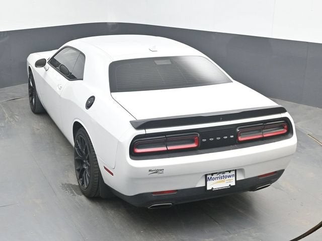 2015 Dodge Challenger SXT Plus