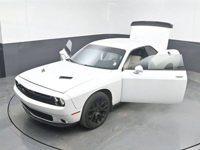 2015 Dodge Challenger SXT Plus