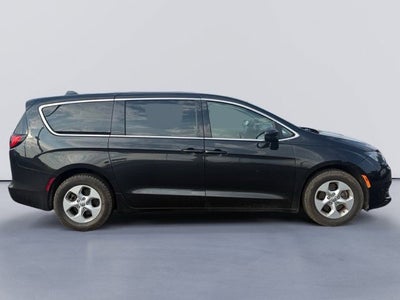 2017 Chrysler Pacifica LX