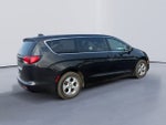 2017 Chrysler Pacifica LX