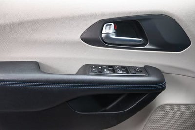 2021 Chrysler Pacifica Touring