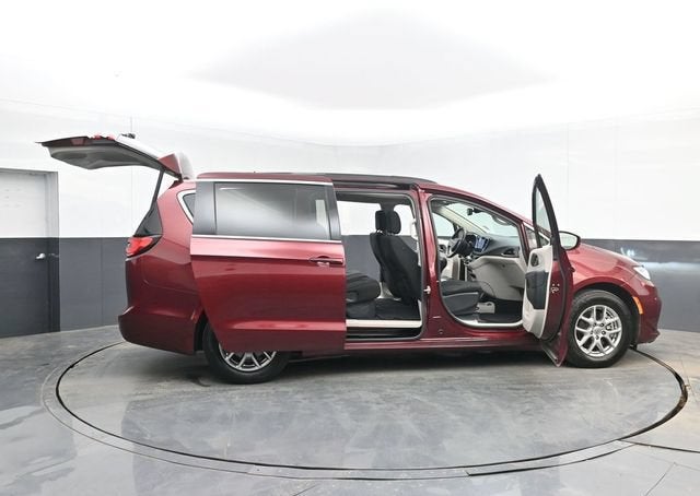 2021 Chrysler Pacifica Touring