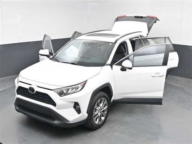 2020 Toyota RAV4 XLE Premium