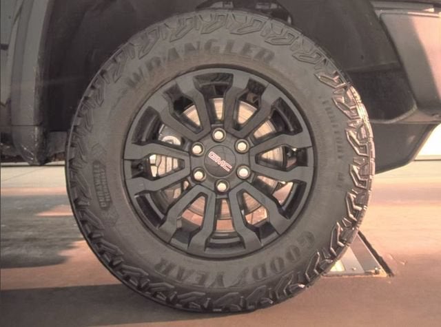 2023 GMC Sierra 1500 AT4X
