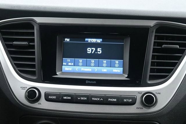 2022 Hyundai Accent SE