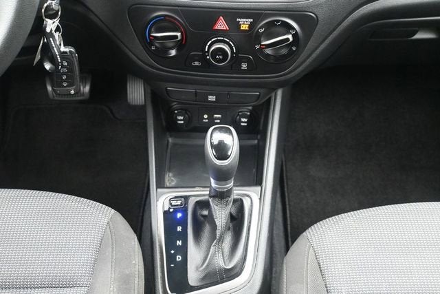 2022 Hyundai Accent SE