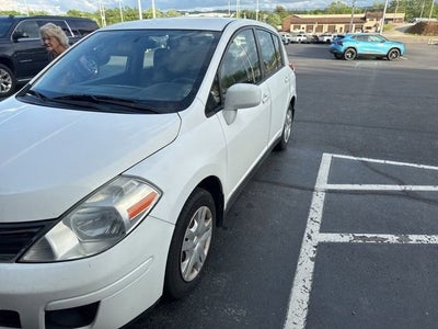 2011 Nissan Versa 1.8 S