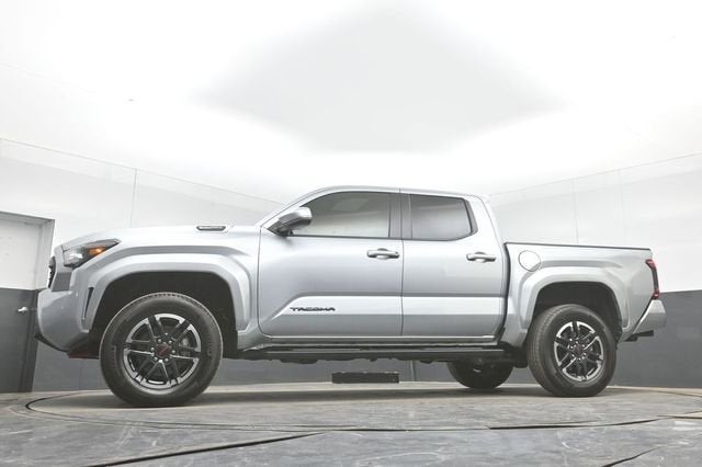 2025 Toyota Tacoma 4WD TRD Sport Hybrid
