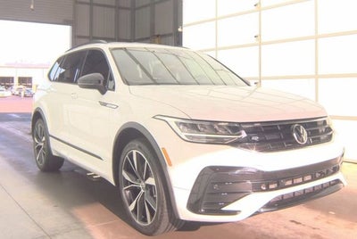 2022 Volkswagen Tiguan SE R-Line Black