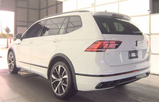 2022 Volkswagen Tiguan SE R-Line Black