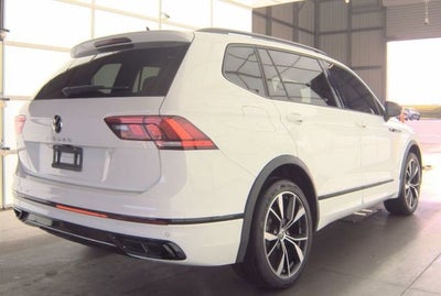 2022 Volkswagen Tiguan SE R-Line Black