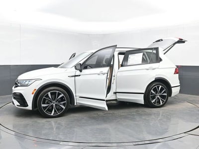 2022 Volkswagen Tiguan SE R-Line Black