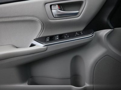 2017 Toyota Camry Hybrid LE