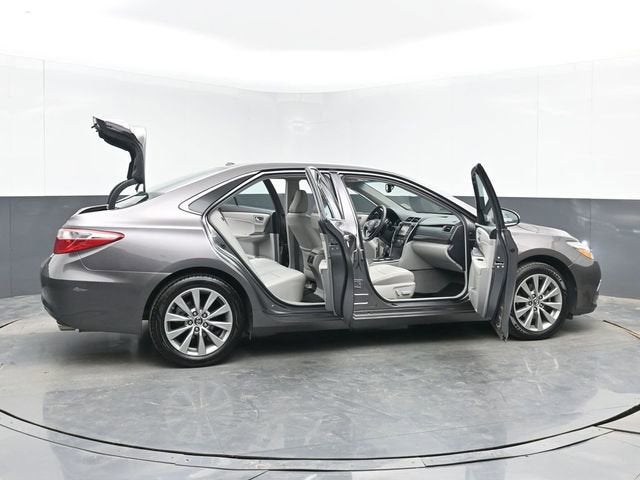 2017 Toyota Camry Hybrid LE